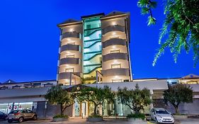 Arcom Palace